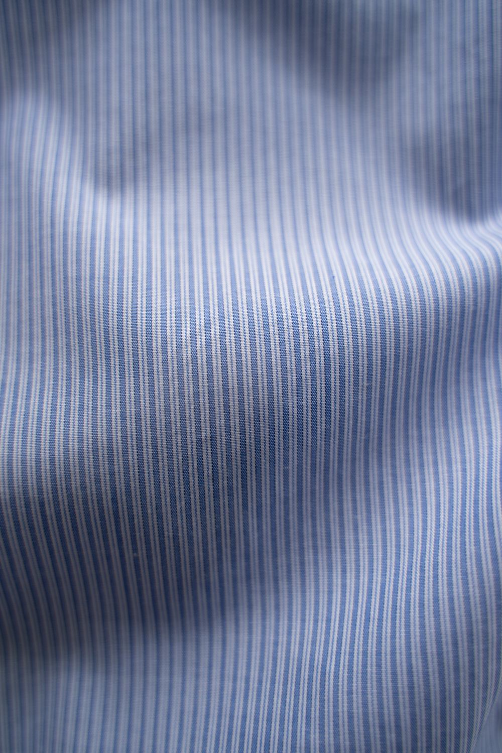 【26SS】両胸ポケットバンドカラーストライプシャツ(SAX BLUE)