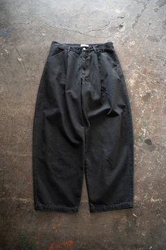 【25AW】フェードカラーデニムワンタックパンツ(INK BLACK)