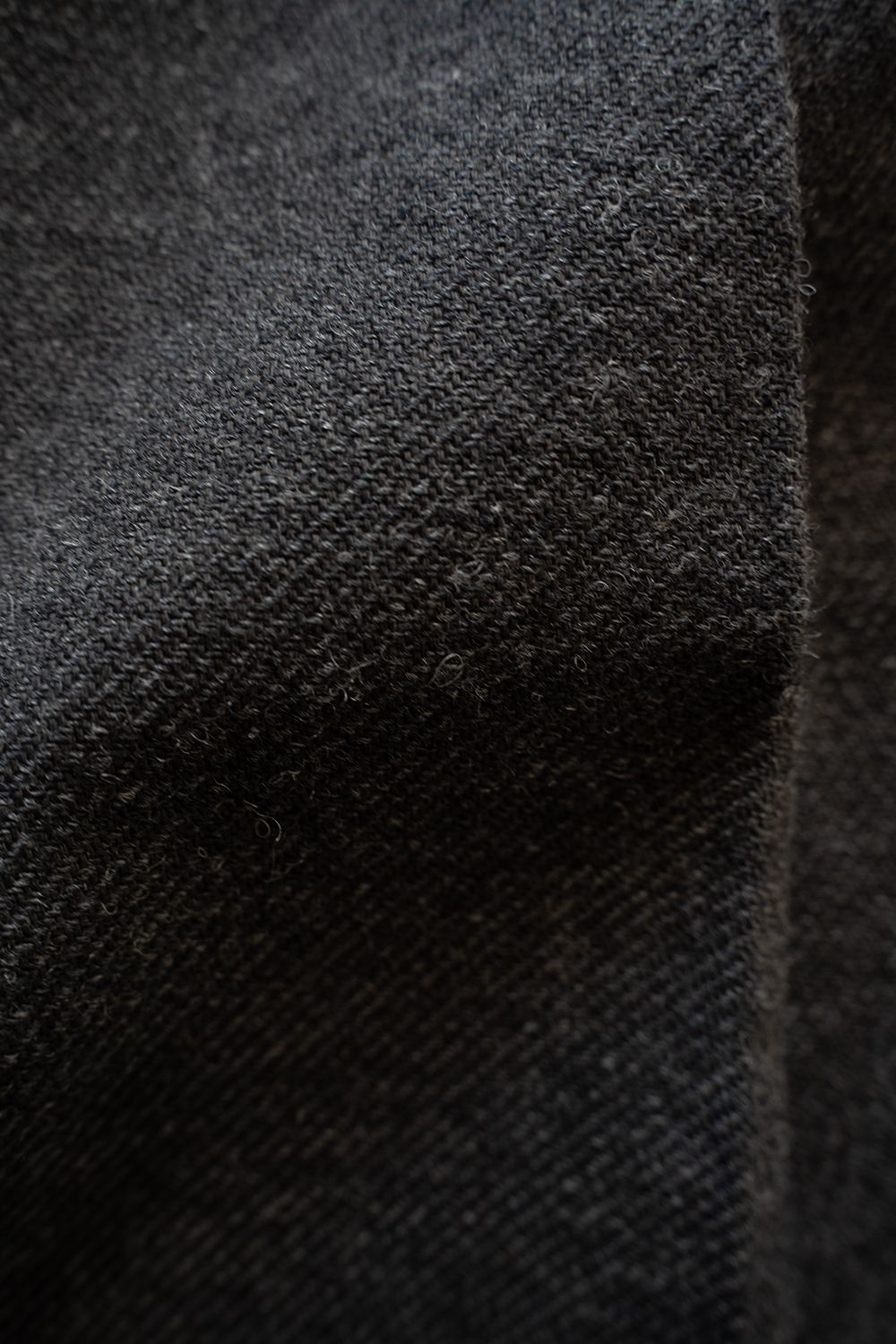 【26AW】コットン×ウールカルゼ2タックイージーパンツ(GREY)