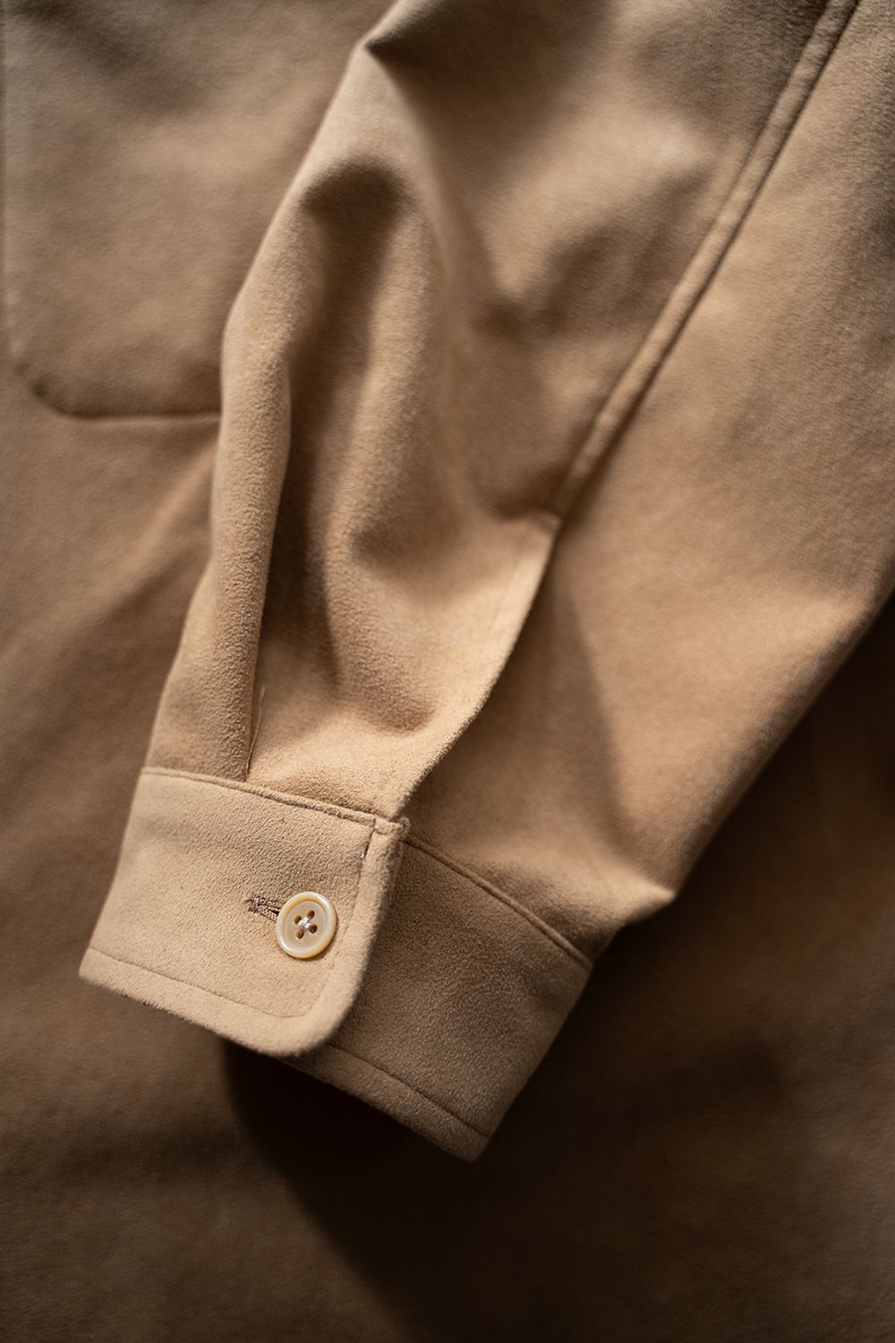 【25AW】フェイクスウェードシャツブルゾン(CAMEL)