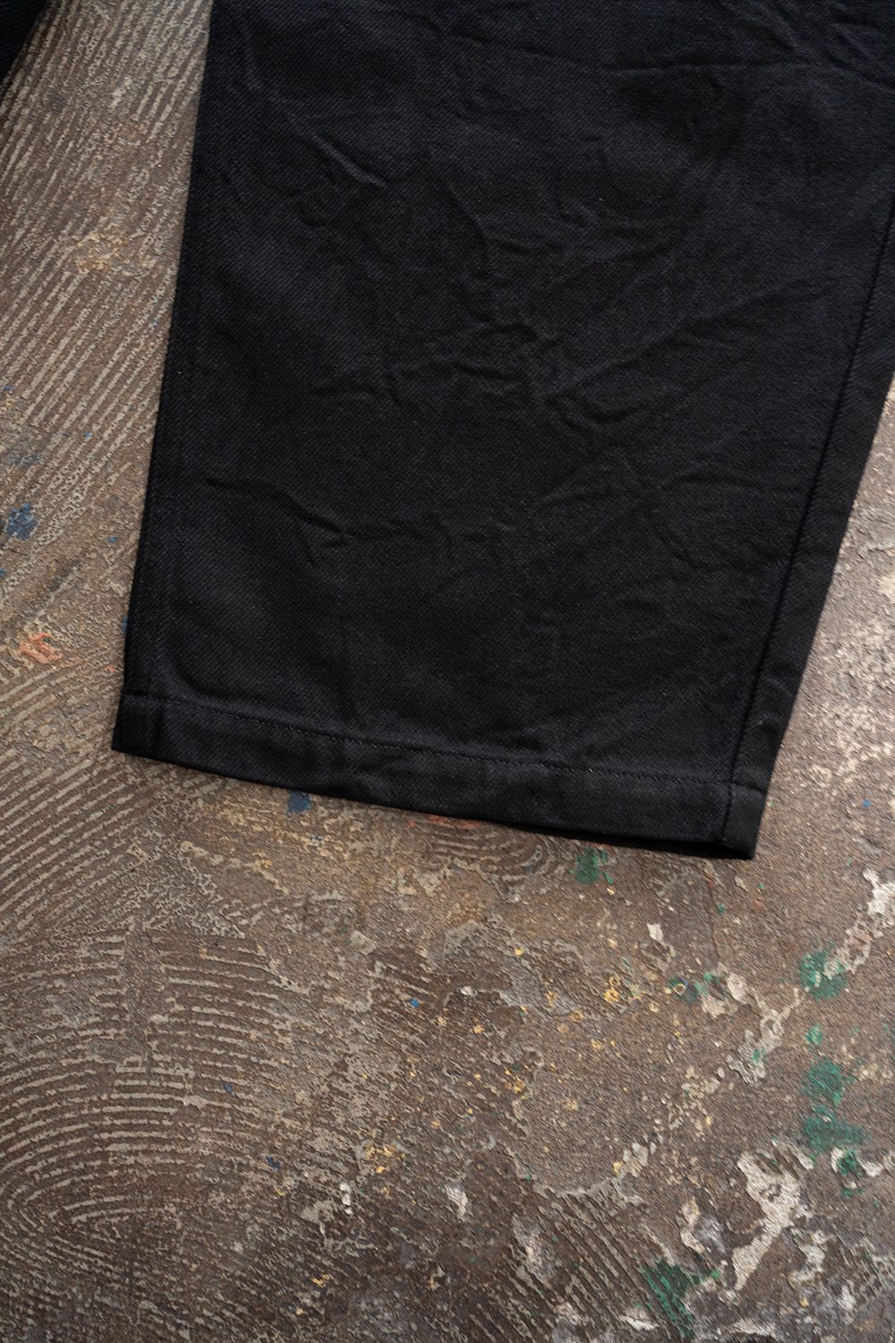 【26AW】12ozデニムディープタックパンツ(BLACK)
