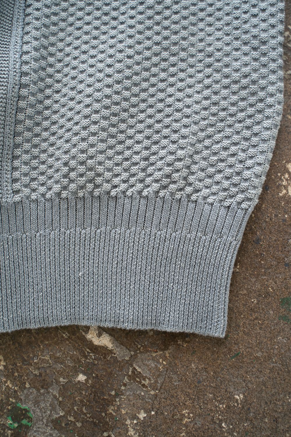YASHIKI - Harukaze Henley Knit(PALE BLUE) | Salty
