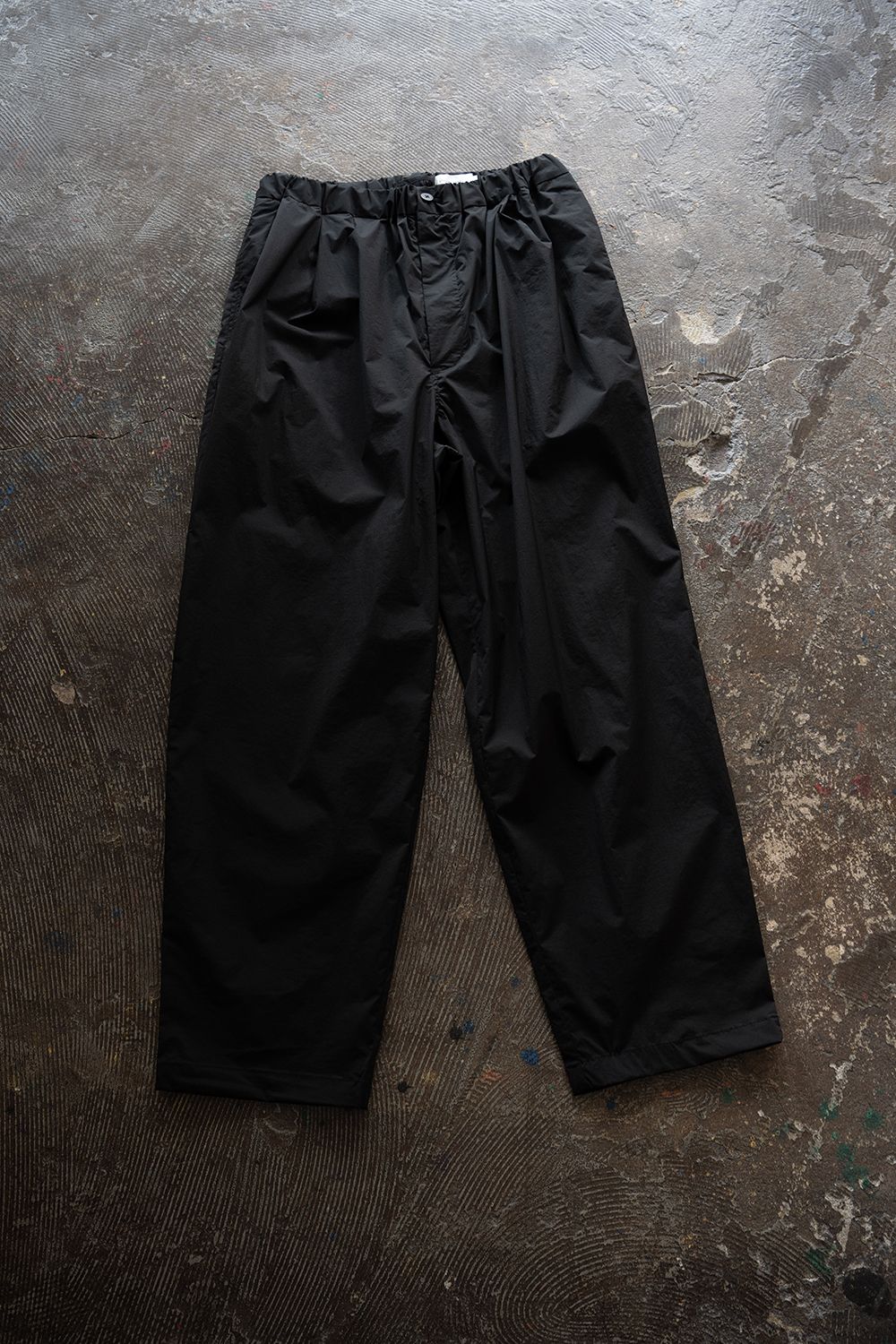 【26SS】ストレッチナイロンテーパードパンツ(BLACK)
