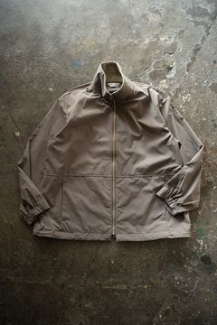 【ラスト1点】【24AW】ハイネックジップブルゾン(KHAKI BEIGE)