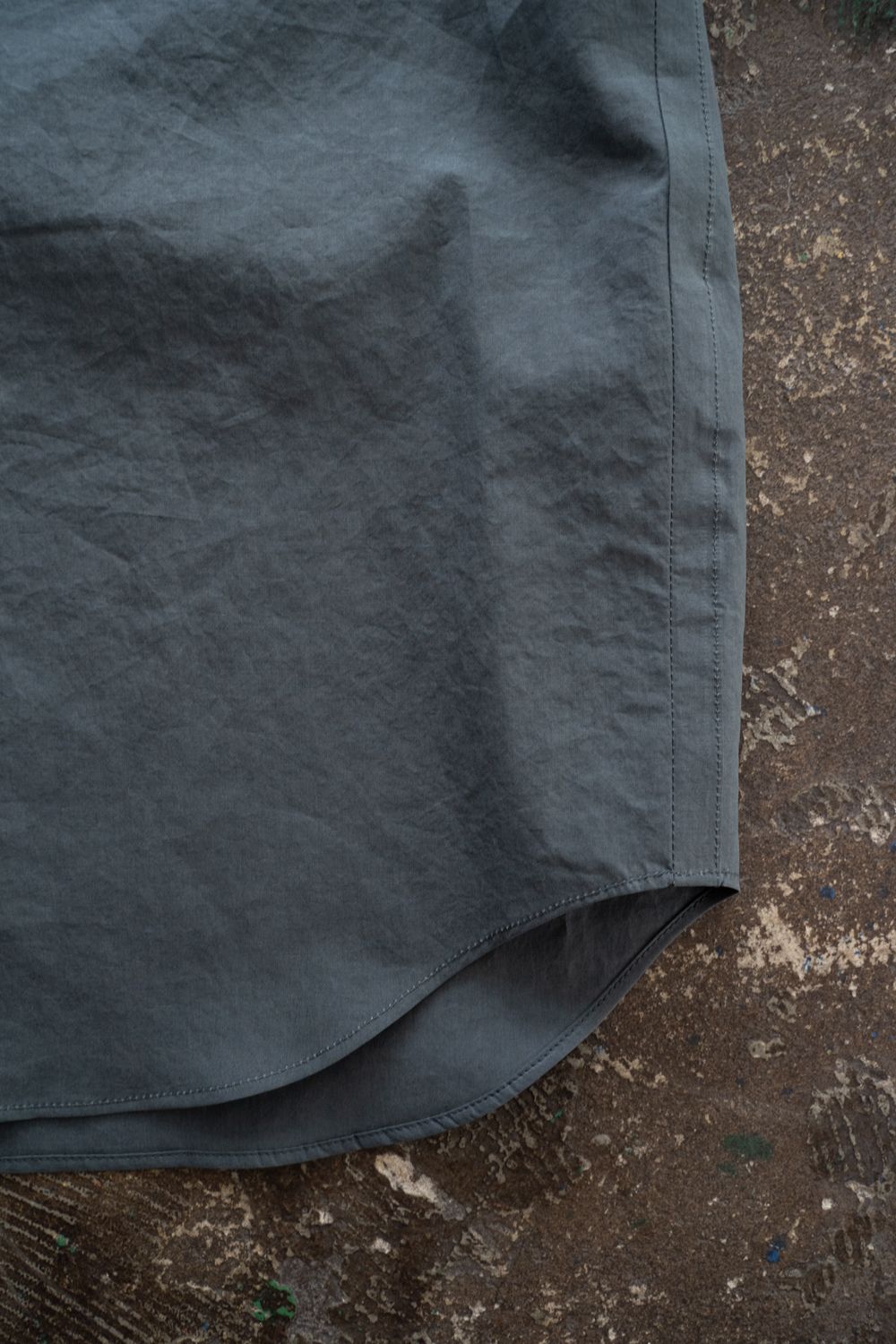 【26SS】極小襟コットン×リネンタイプライターシャツ(BLUE GREY)