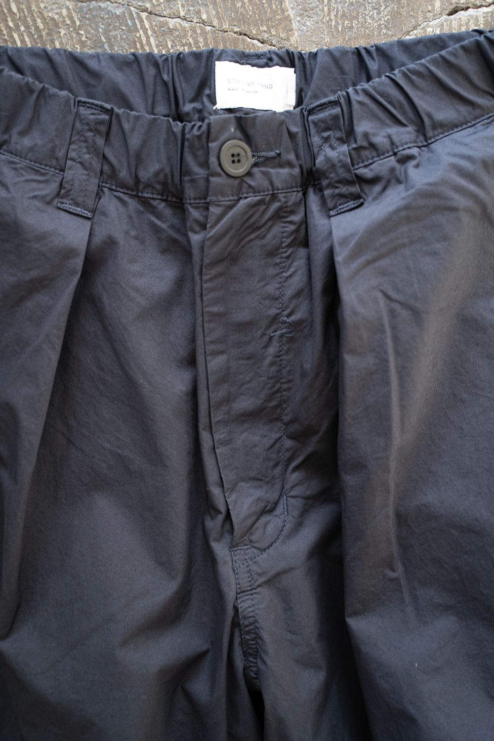 【ラスト1点】【23SS】コットンツイルインタックイージーパンツ(BLACK NAVY)