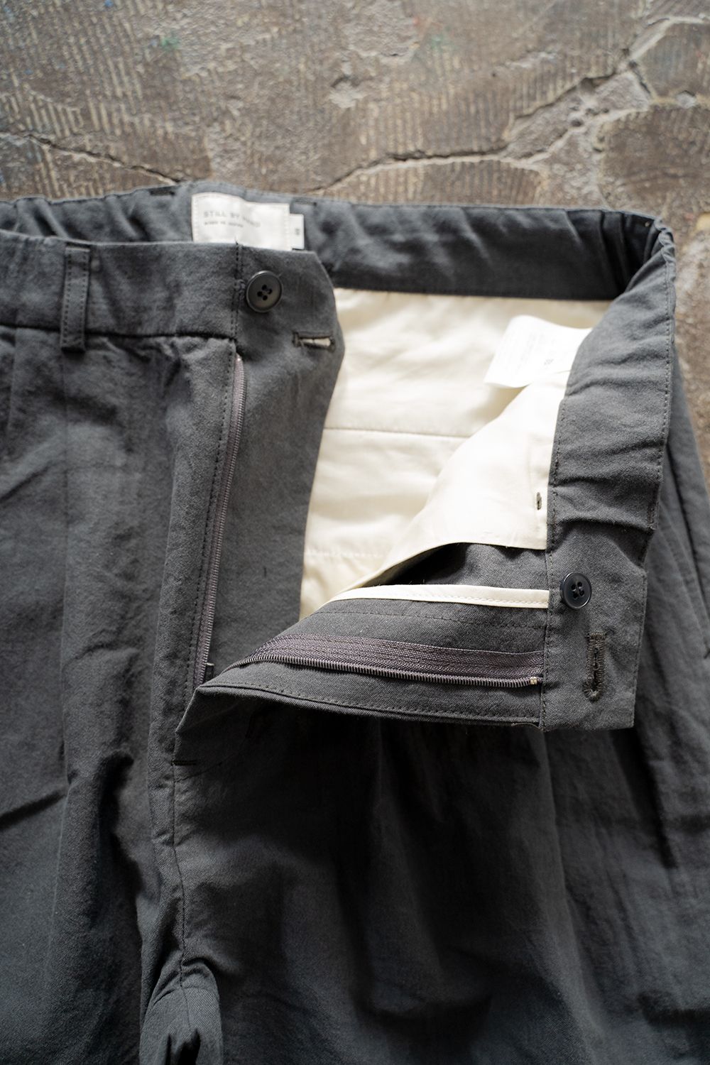 【ラスト1点】【22SS】和紙×ウール混4タックイージースラックス(BLUE GRAY)