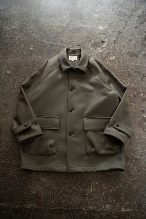 【25AW】Super110'Sメルトンステンカラーハーフコート(SAGE)