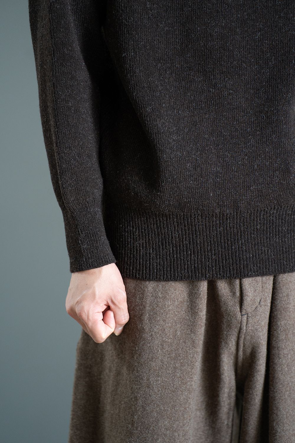 Hard twisted Shetlandwool GOB sweater(BROWN)