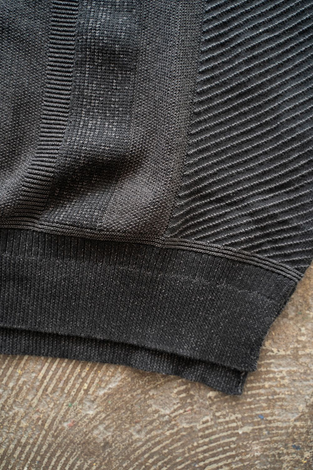 【ラスト1点】【25SS】Fumon Henley Knit(BLACK)