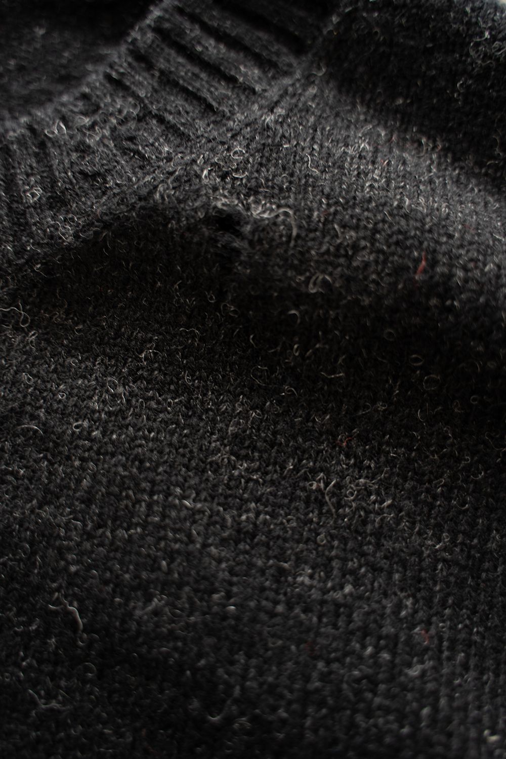【25AW】ダメージクルーネックニット(DARK CHARCOAL)