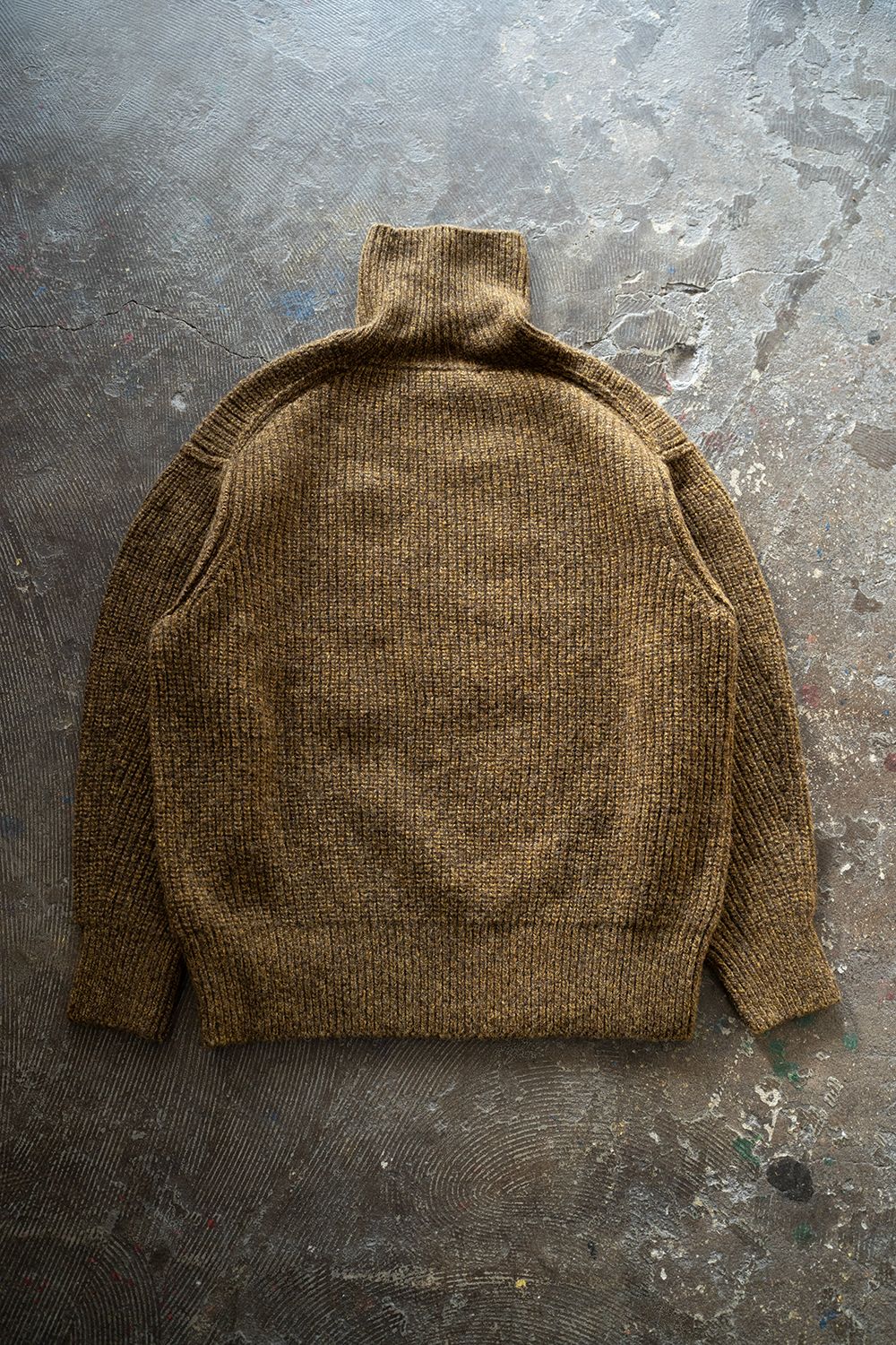 【ラスト1点】brushed yak/Shetland wool turtle neck sweater(MARRON)