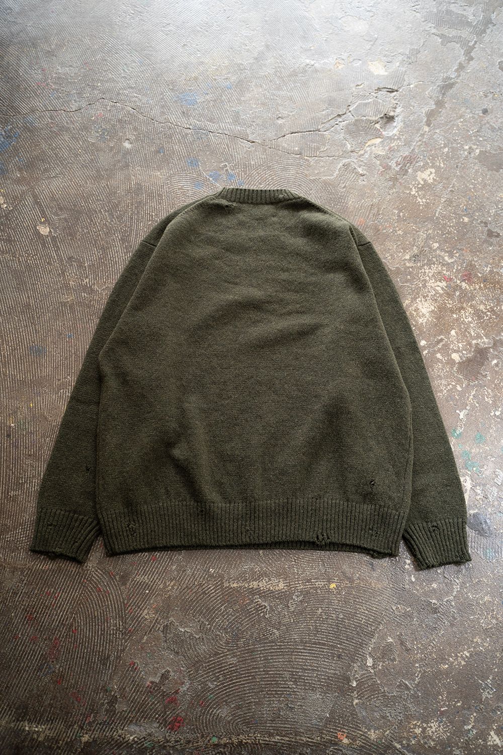 【25AW】ダメージクルーネックニット(KHAKI GREEN)