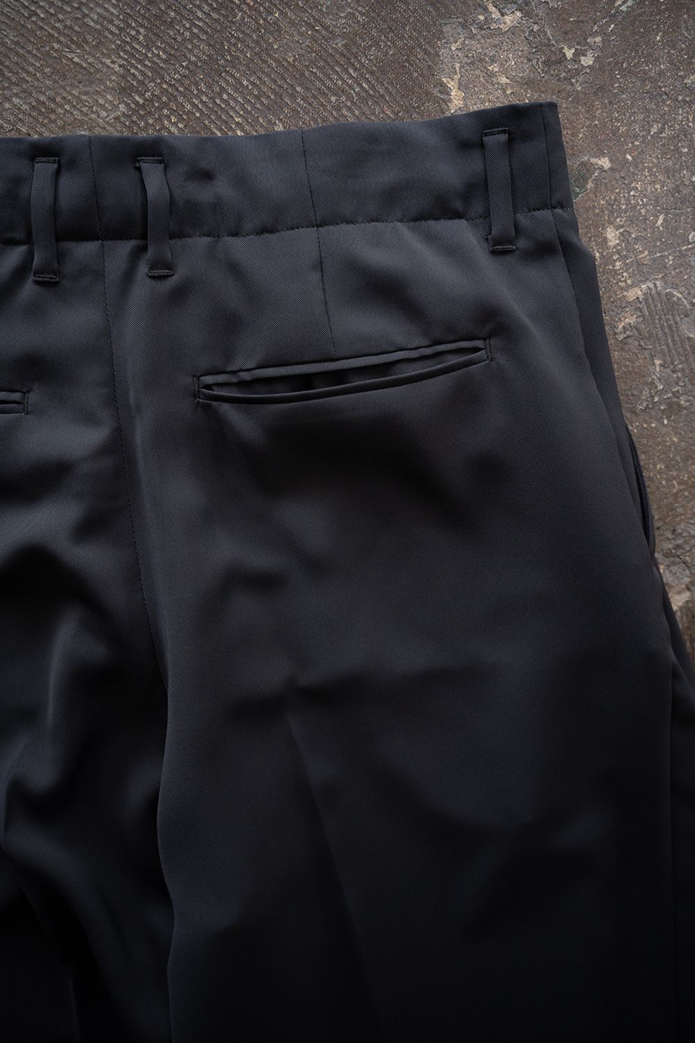 【ラスト1点】【26SS】PE Drape Double Tuck PT/ポリエステルドレープWタックパンツ(GRAY)