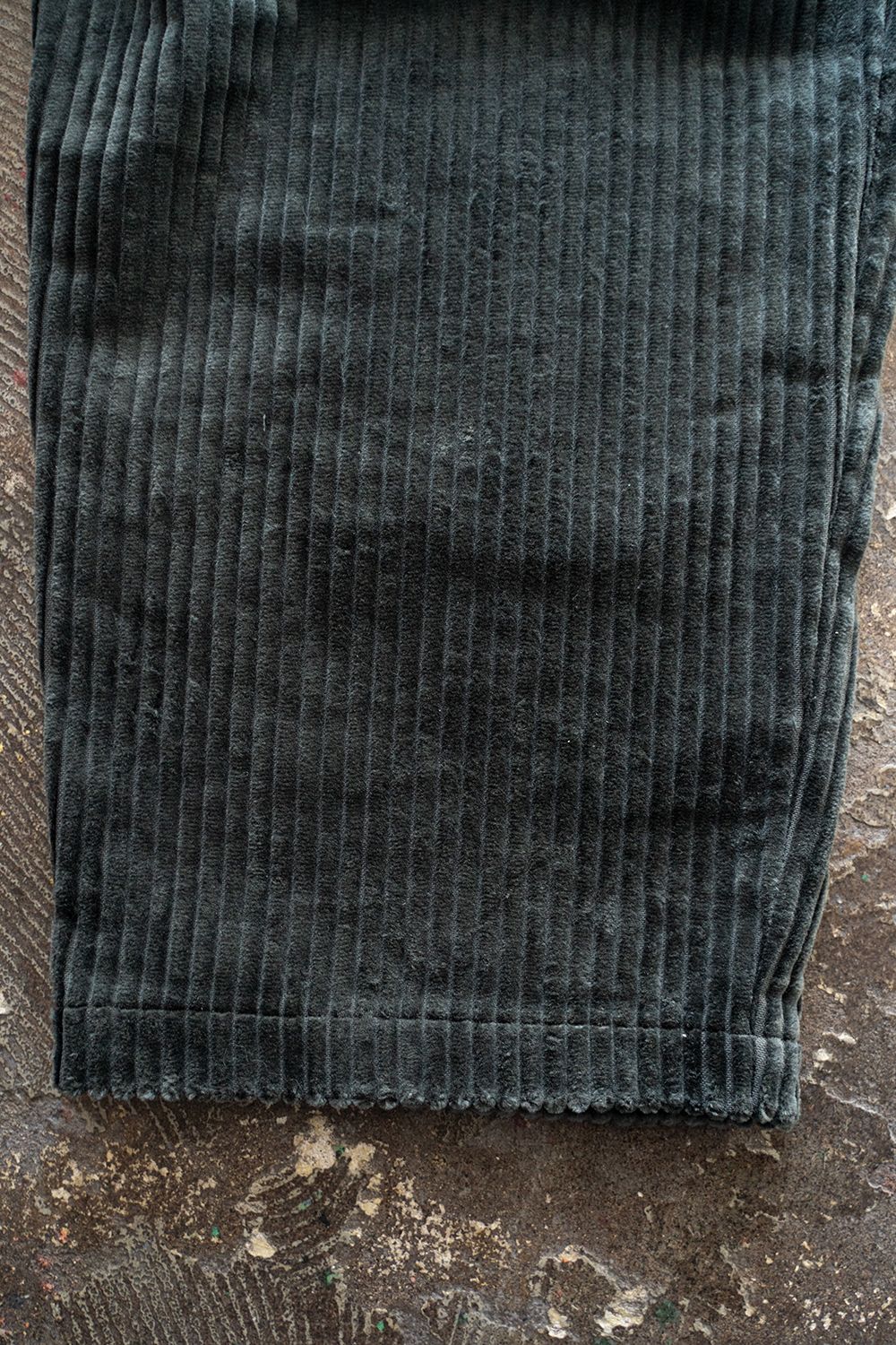 【25AW】3.5W太畝コーデュロイイージーパンツ(BLUE CHARCOAL)