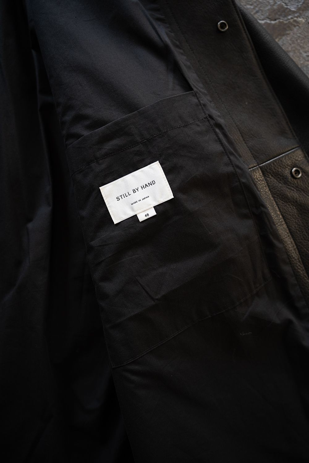 【26AW】カウレザーハーフコート(BLACK)