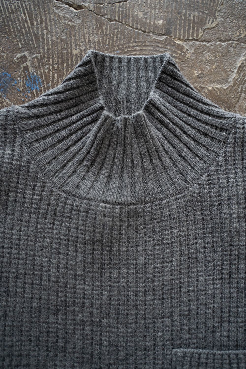 【25AW】ウール×シルクハイネックニット(GREY)