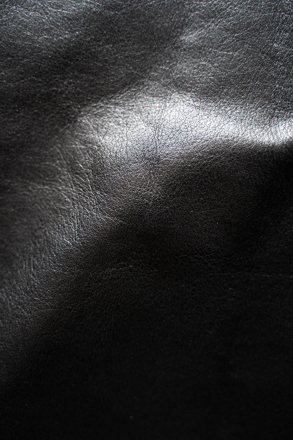 【ラスト1点】【24SS】Cow Leather P/O/カウレザープルオーバー(BLACK)