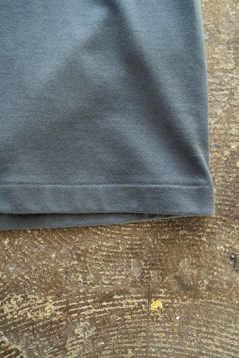 【ラスト1点】【23SS】"Zwischen Oberfläche und Punkt"Tシャツ(GRAY)