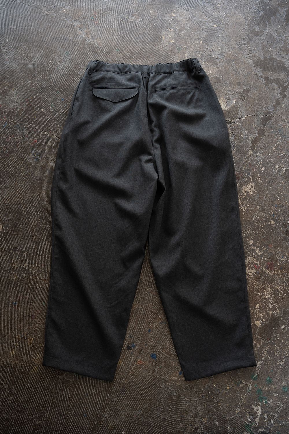 【26SS】ウォッシャブルウールイージースラックス(CHARCOAL)