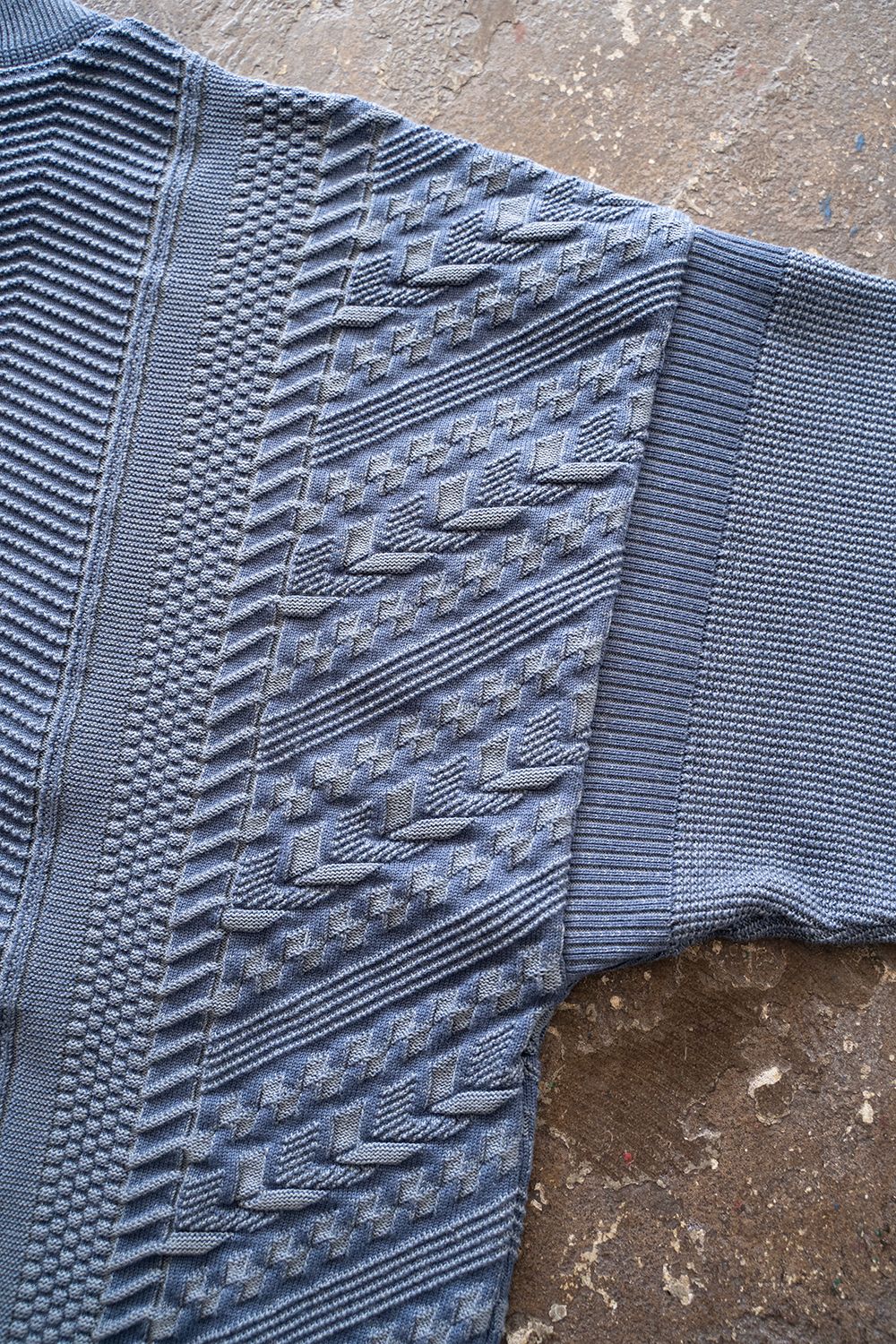 YASHIKI - Hanadoki Knit(SMOKY BLUE) | Salty