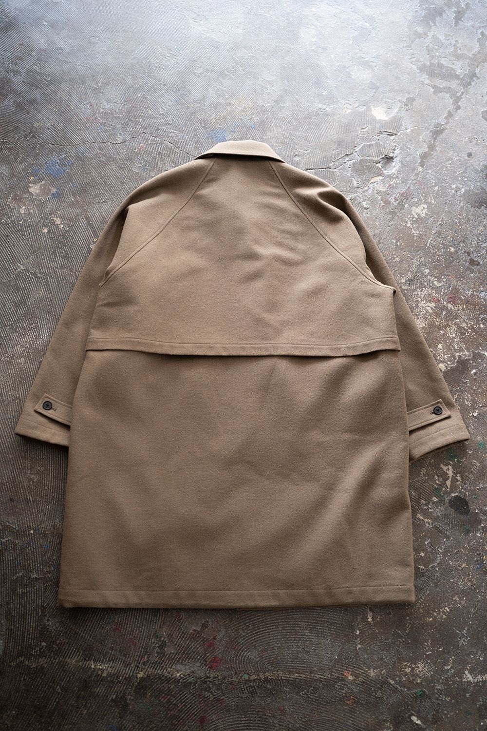 【25AW】ウール×ナイロンステンカラーコート(KHAKI BEIGE)