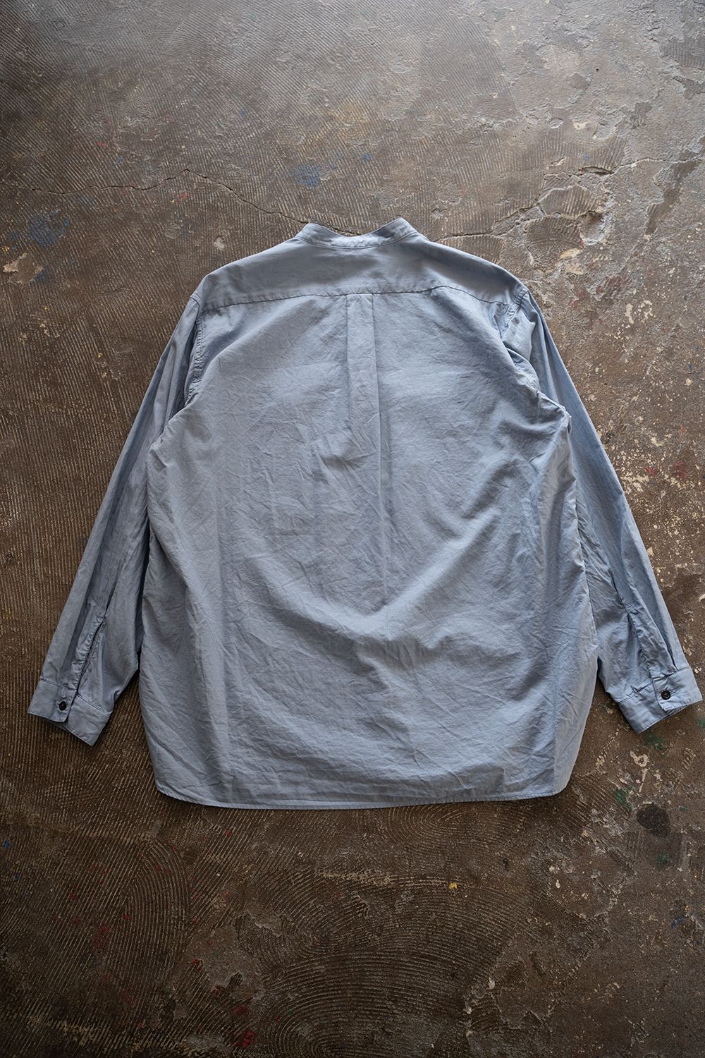 【ラスト1点】【23SS】シルク混両胸ポケットバンドカラーシャツ(BLUE GRAY)
