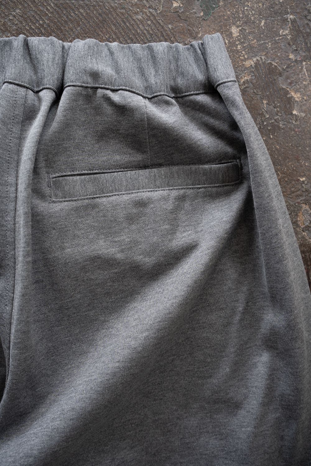 【26SS】コットンジャージータックイージーパンツ(MELANGE GREY)