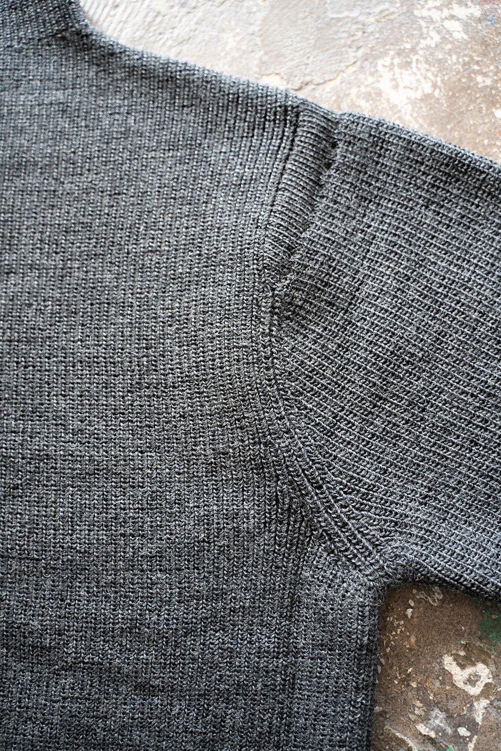 【ラスト1点】【22AW】ロービング糸ボトルネックニット(CHARCOAL)