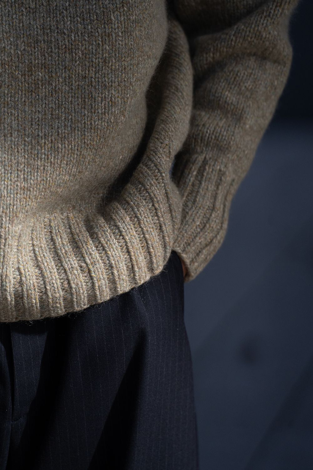 yak/lambs multi ply HAND KNITTING yoke top turtle neck sweater(FOG)