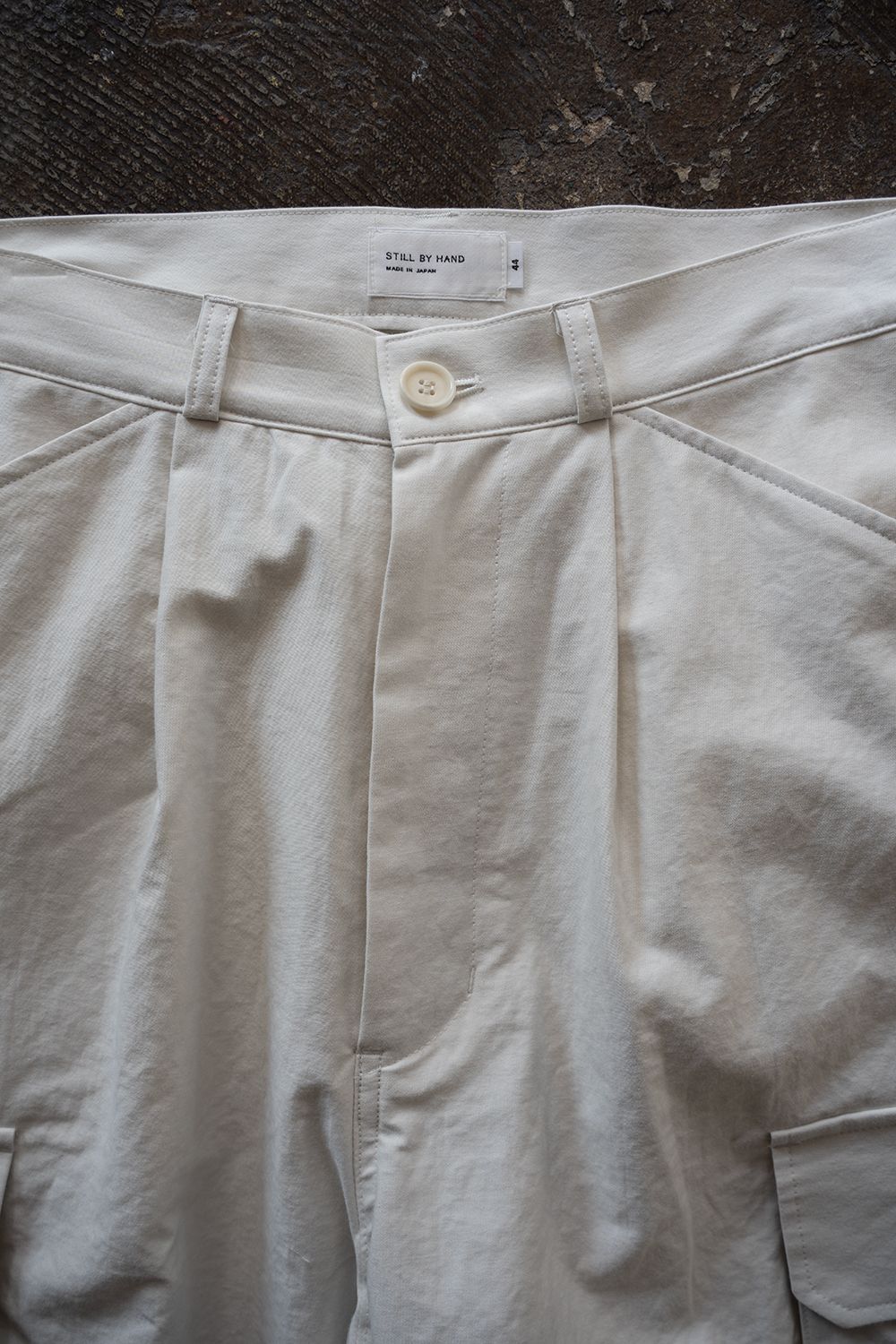 【26SS】コットンモールスキンカーゴパンツ(IVORY)