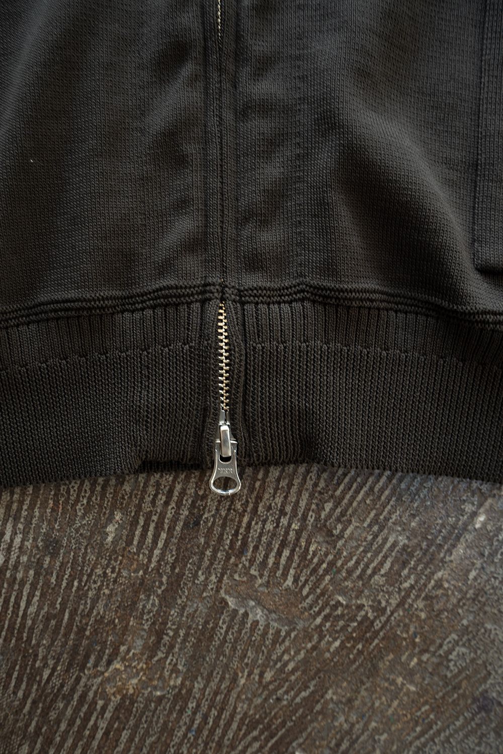 【26AW】Akiyo Zip Cardigan(DARK OLIVE)