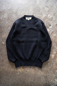 【ラスト1点】Hard twisted Shetlandwool cross V neck sweater(NAVY)