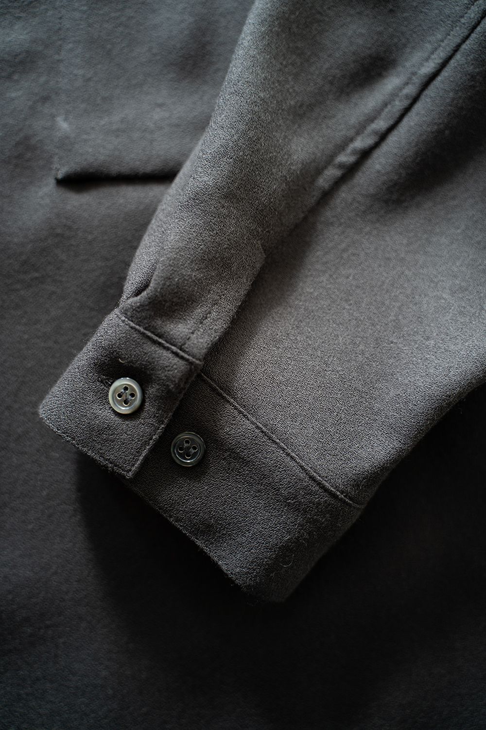【ラスト1点】【25AW】ウールアムンゼンシャツ(CHARCOAL)