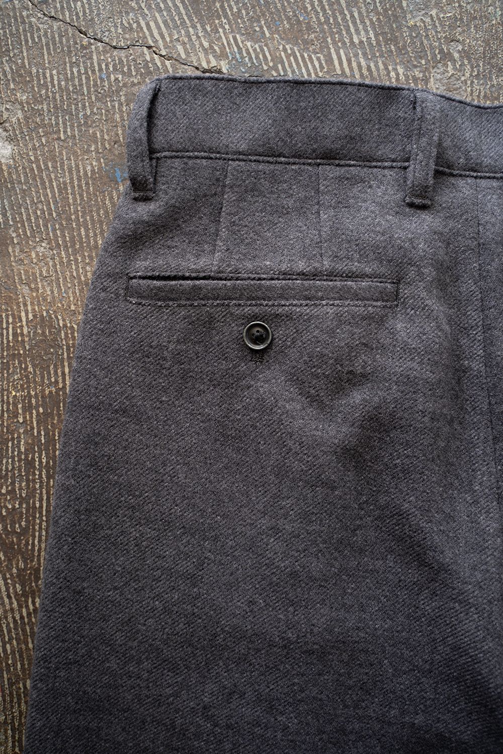 【25AW】2-Tack Wide Trousers/2タックワイドトラウザーズ(CHARCOAL)