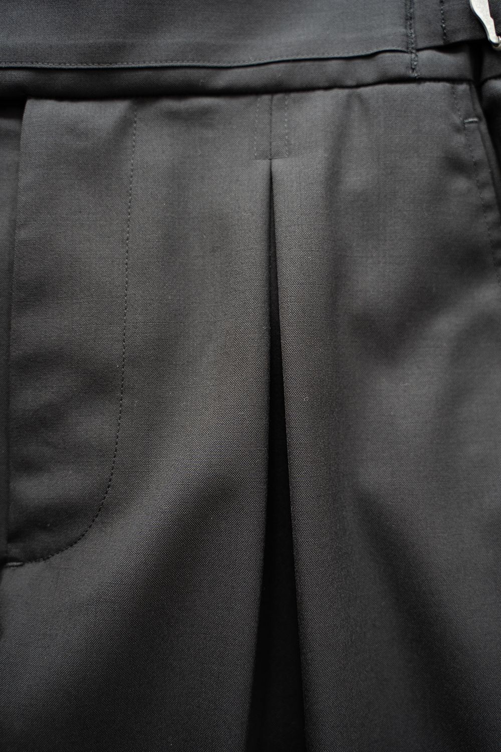 【ラスト1点】【24SS】2-Tack Wool Tropical Trousers/2タックウールトロピカルトラウザーズ(BLACK)