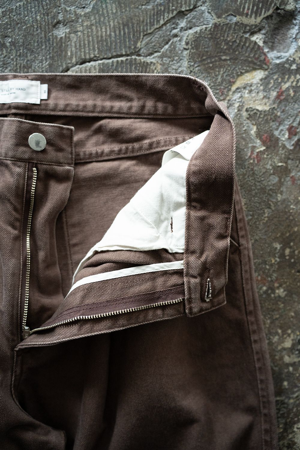 【25AW】フェードカラーデニムワンタックパンツ(BROWN)