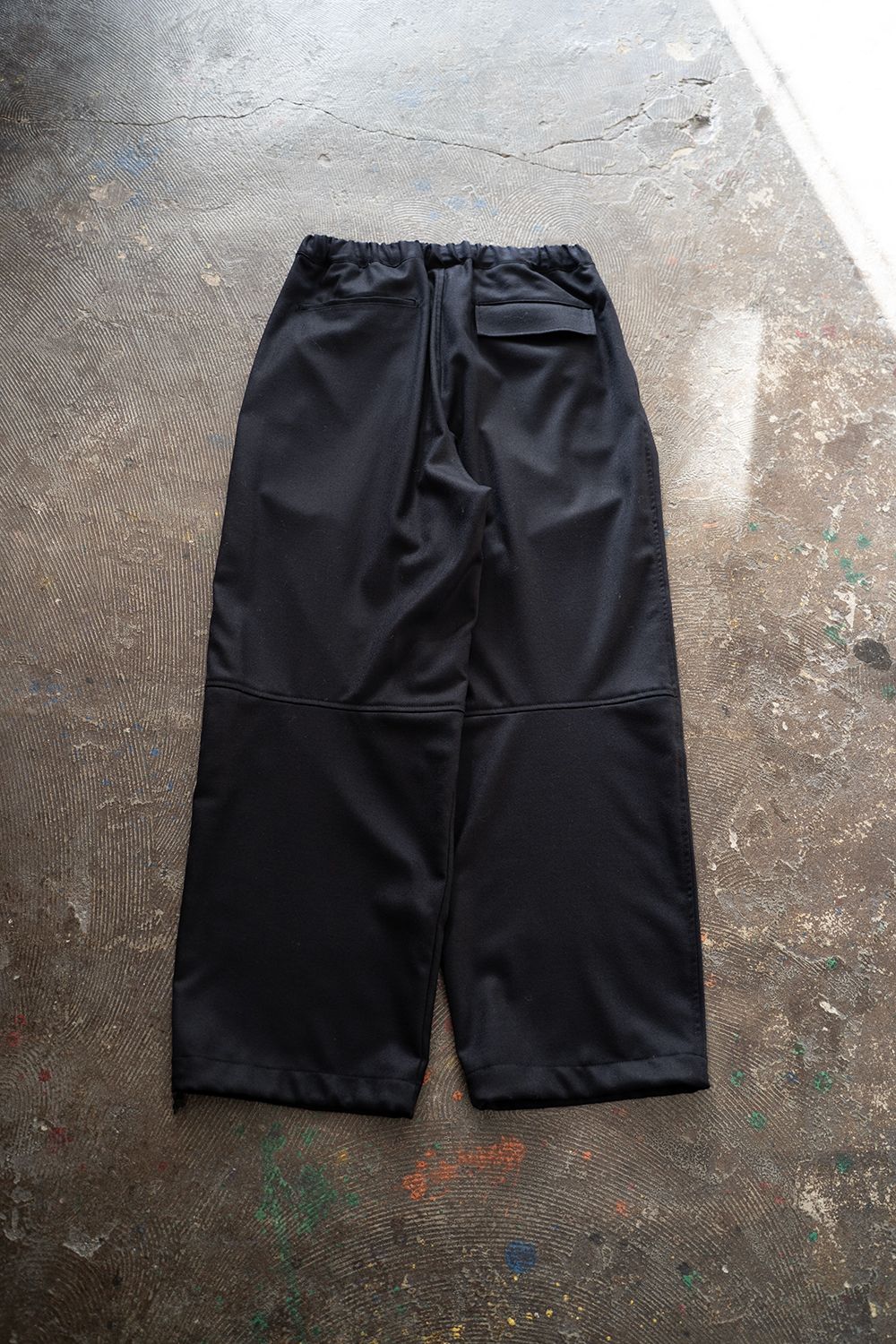 【25AW】サキソニーイージーパンツ(BLACK NAVY)