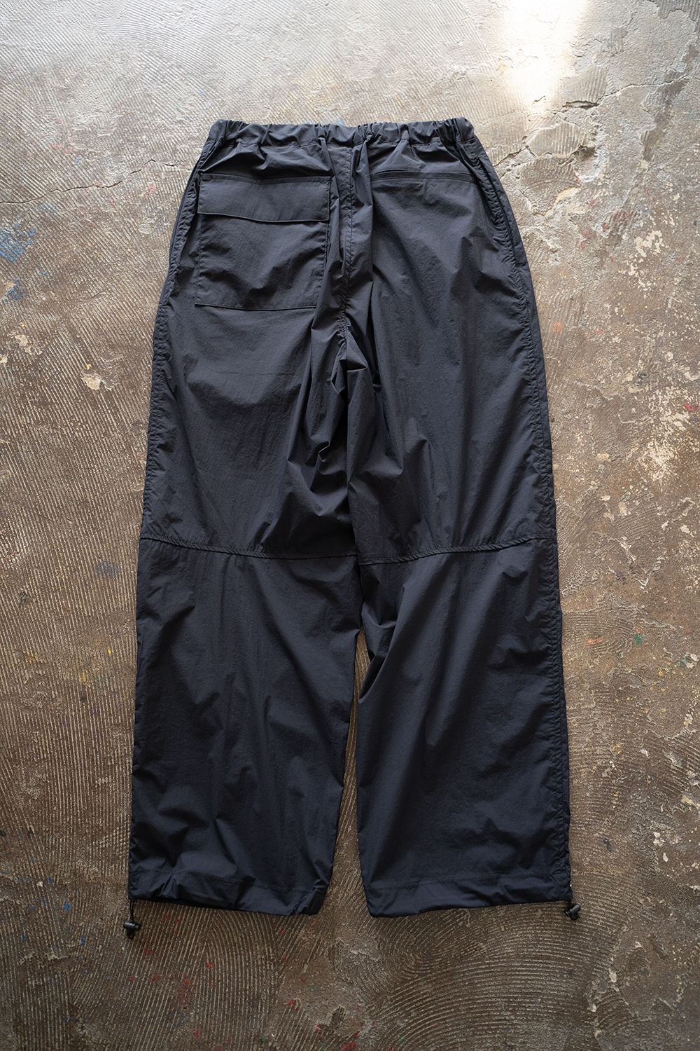 Still by Hand 黒リネン イージーパンツ STILL BY HAND - 【ラスト1点】【25SS】ストレッチナイロン