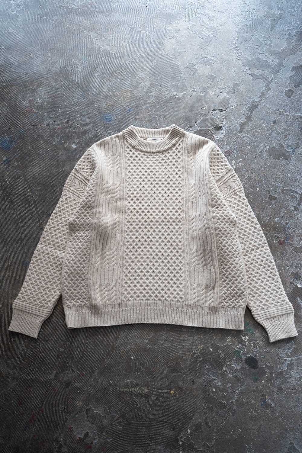 YASHIKI - 【ラスト1点】【22AW】Tokei Knit(IVORY) | Salty