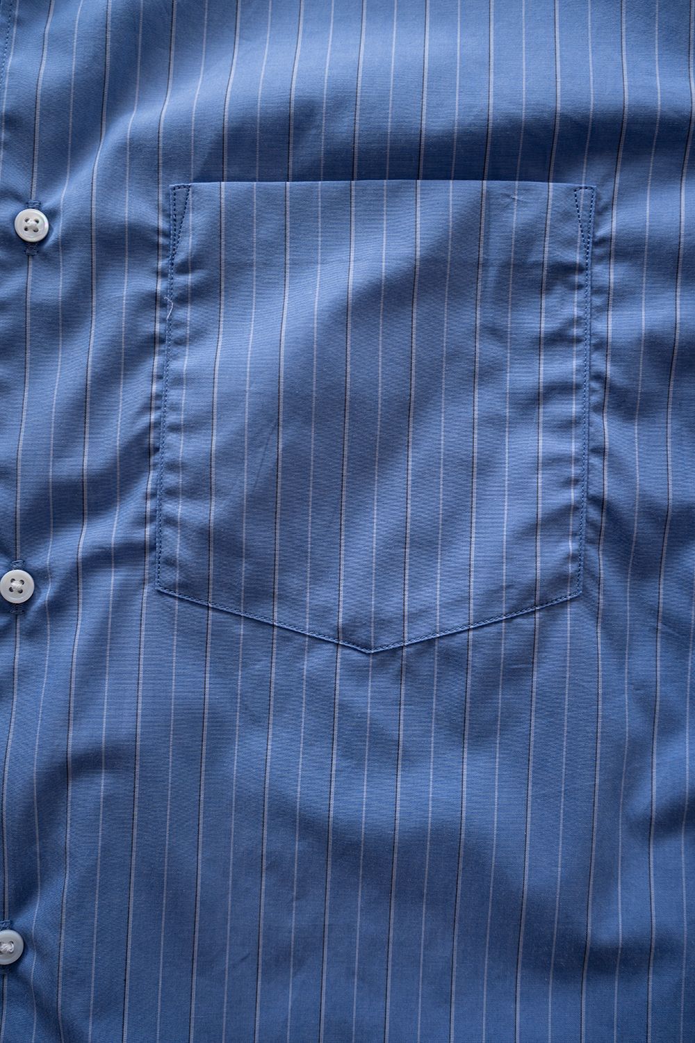 【26AW】ブロードレギュラーカラーシャツ(BLUE STRIPE)