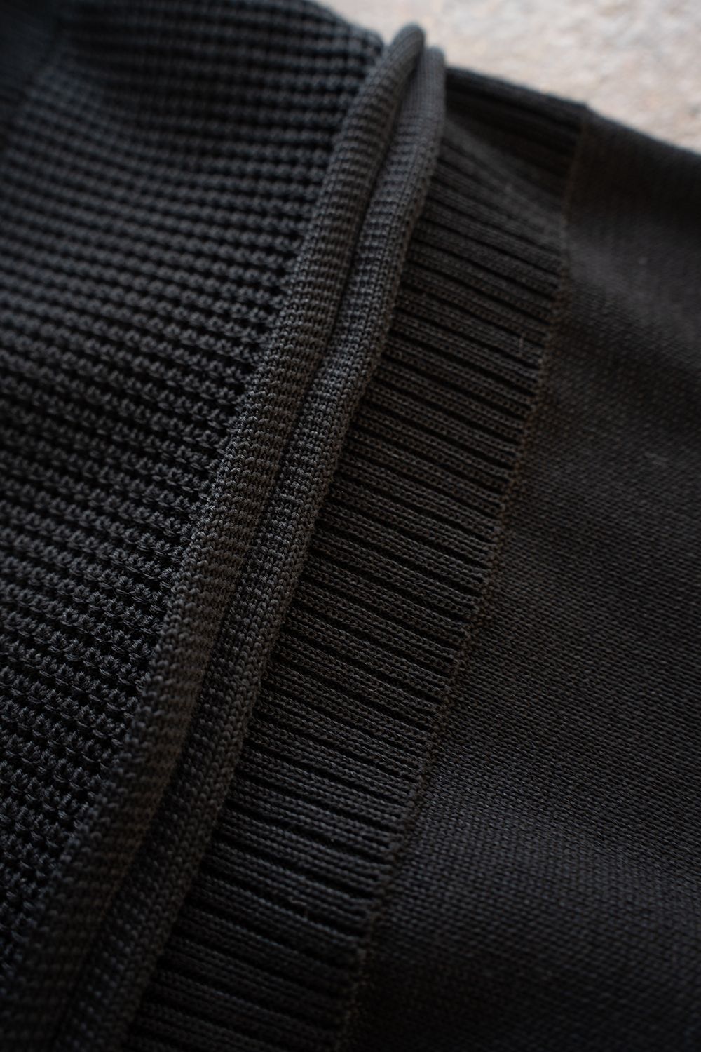 【26AW】Akiyo Zip Cardigan(BLACK)