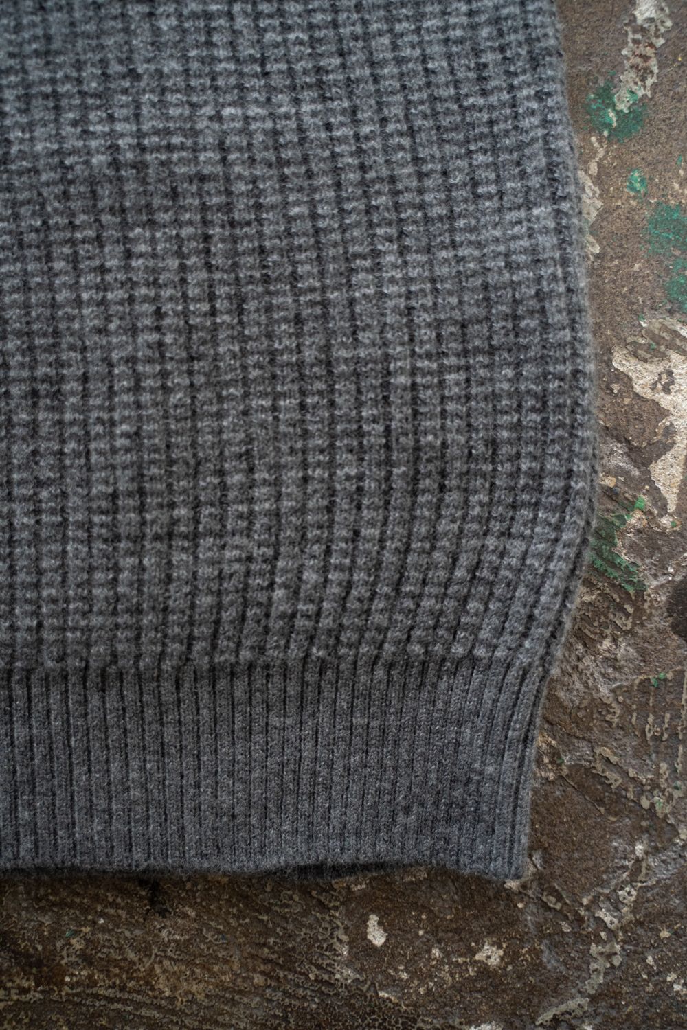 【25AW】ウール×シルクハイネックニット(GREY)