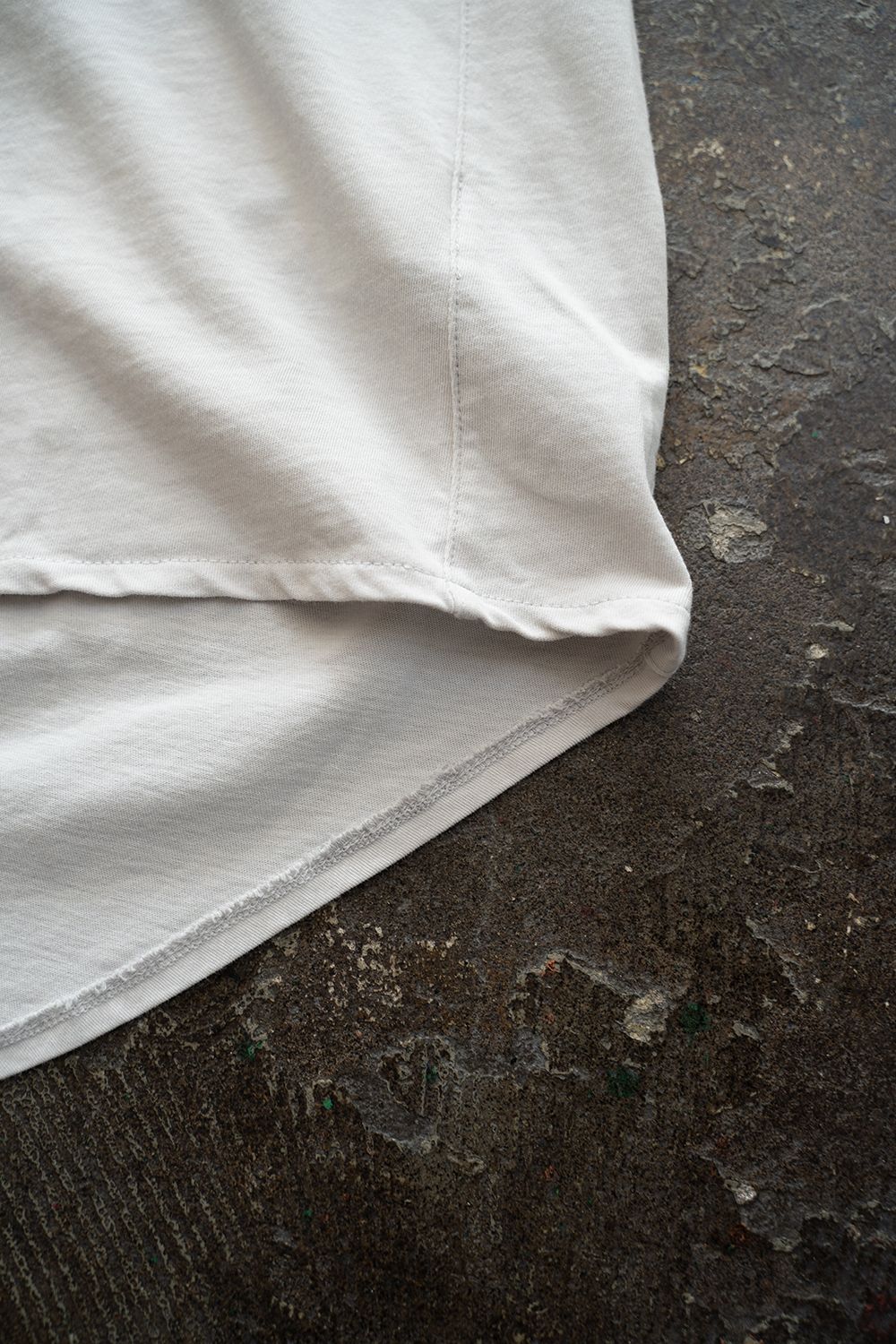 【ラスト1点】Back Shirt Tee/強撚天竺Tシャツ(ECRU)