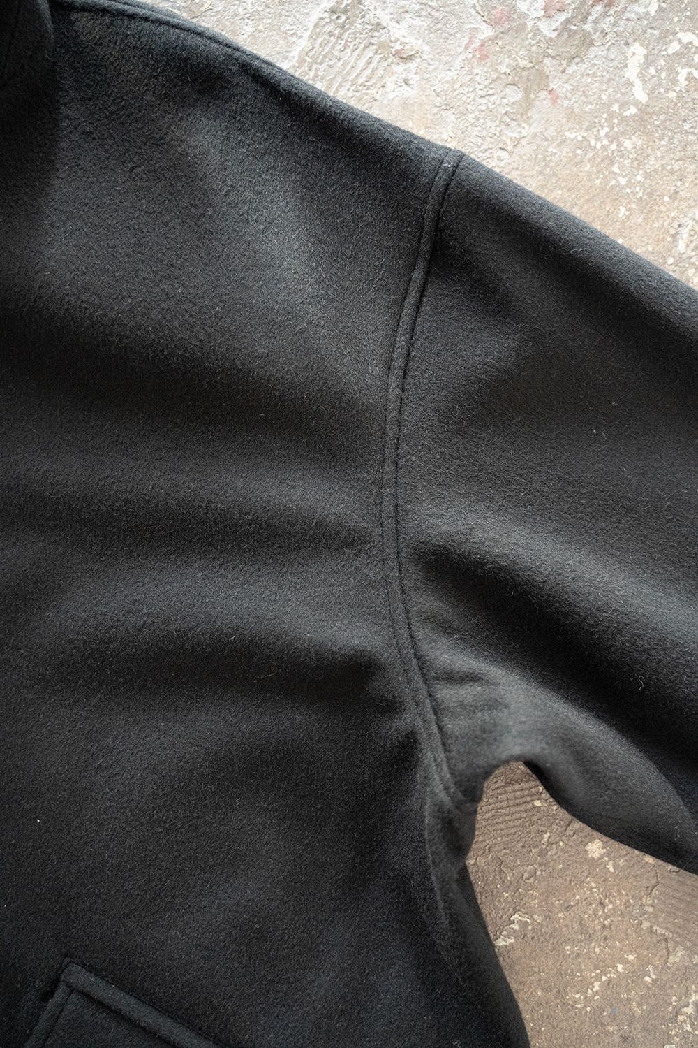 【ラスト1点】【22AW】ラムウールローデンクロスコート(BLACK)