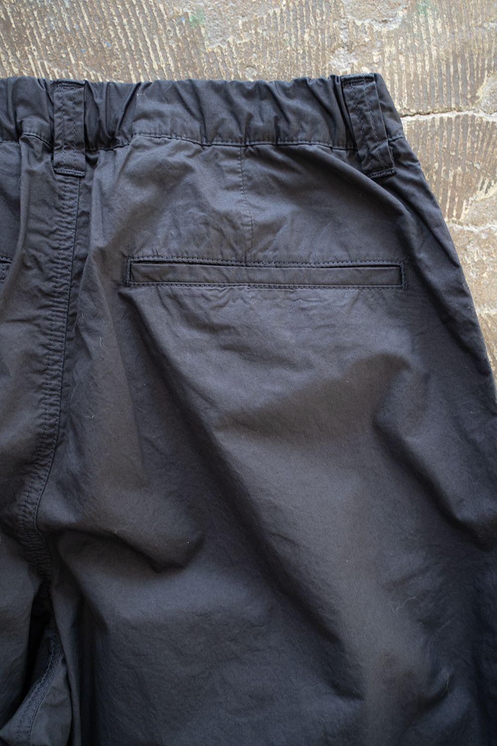 【ラスト1点】【23SS】コットンツイルインタックイージーパンツ(BLACK NAVY)