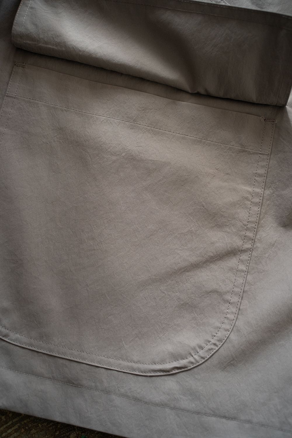 【ラスト1点】【25SS】エアリーポリエステルハーフコート(KHAKI GRAY)