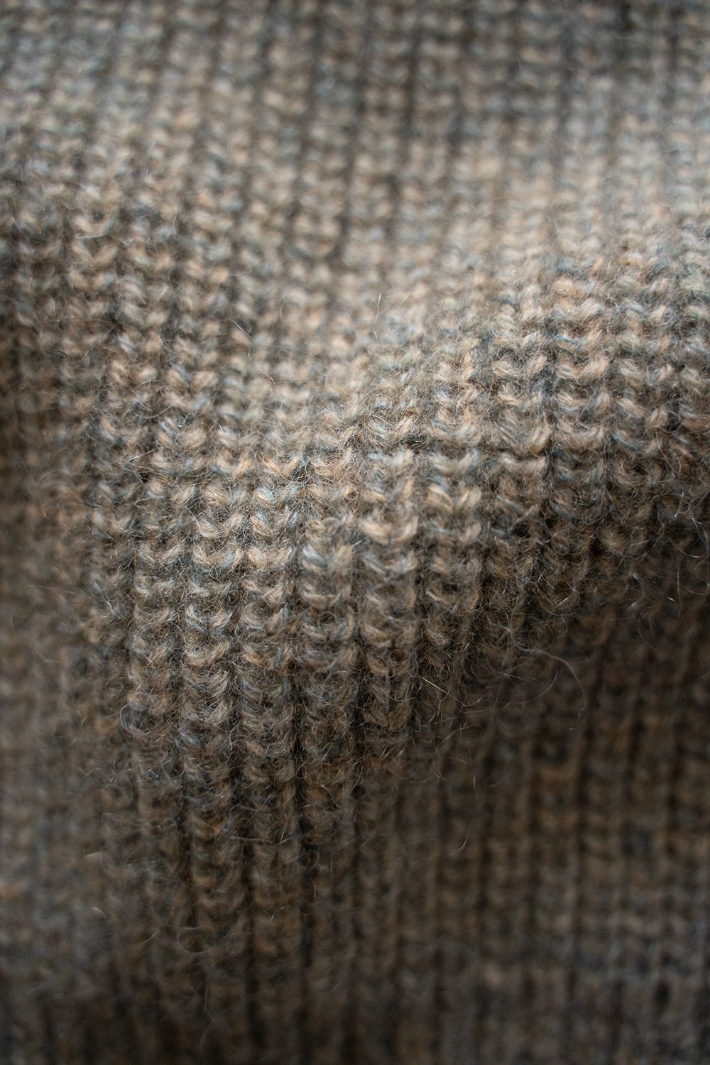 brushed yak/Shetland wool turtle neck sweater(CANDY BLUE)
