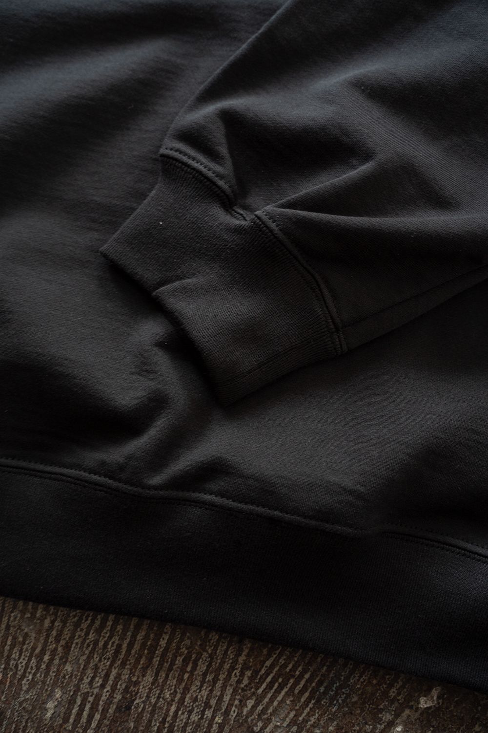 【ラスト1点】【26AW】ラグランスリーブプルオーバースウェット(INK BLACK)