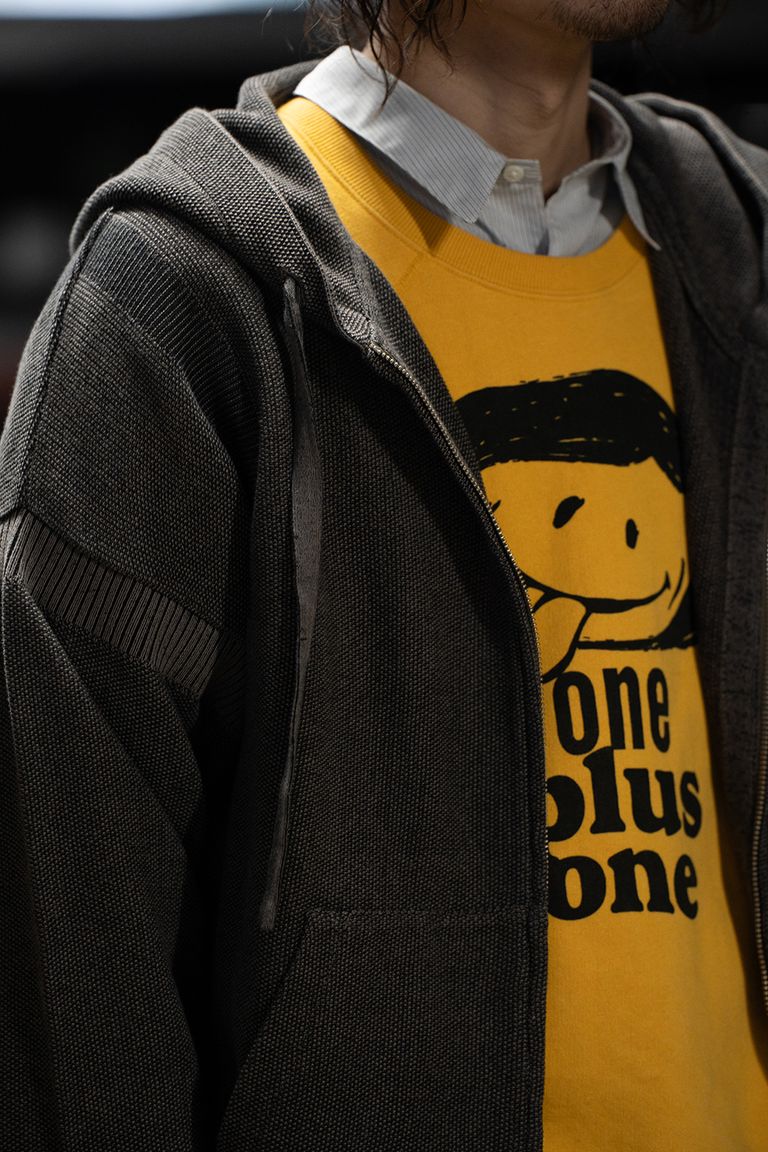 176cm、60kgの細身体型でサイズ2を着用しております。